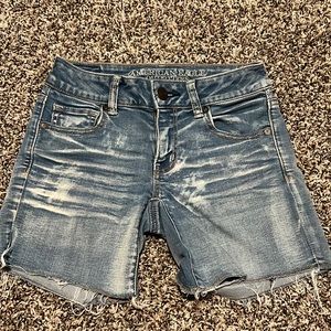 American eagle women’s midi shorts